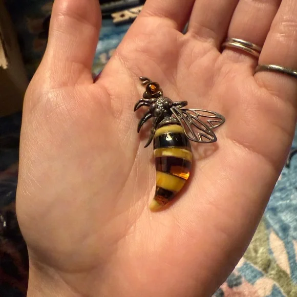 Sterling Bee or Wasp Pendant with Baltic Amber - Picture 2 of 4